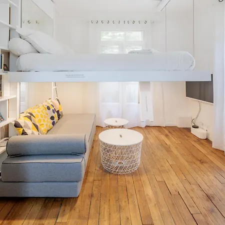 Charmant Studio 18e *